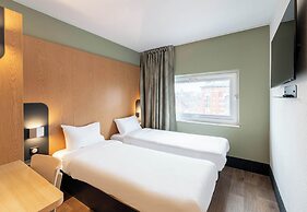 B&B HOTEL Lille Roubaix Campus Gare