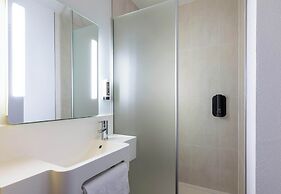 B&B HOTEL Lille Roubaix Campus Gare