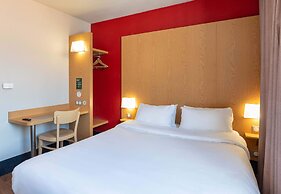 B&B HOTEL Lyon Caluire Cité Internationale