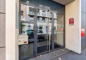 B&B HOTEL Lyon Caluire Cité Internationale