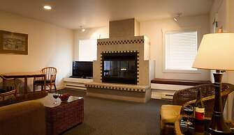 Land's End at Cannon Beach