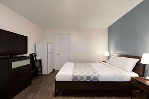 Howard Johnson by Wyndham Grande Prairie