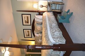 Old Town Country Landing B&B