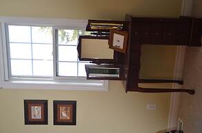 Old Town Country Landing B&B