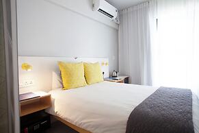 Mojo Hotel
