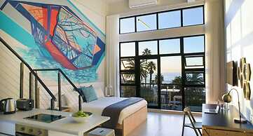 Mojo Hotel