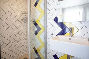 Mojo Hotel