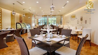 Jasmine Palace Hotel