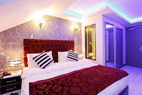 Taksim Doorway Suites