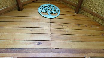 Dikaloha Medewi Surfcamp