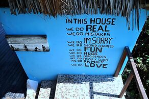 Dikaloha Medewi Surfcamp