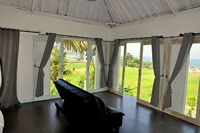 Dikaloha Medewi Surfcamp