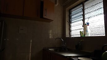 Lolos Cosy One Bedroom Apartment