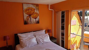 Lolos Cosy One Bedroom Apartment