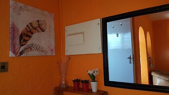 Lolos Cosy One Bedroom Apartment