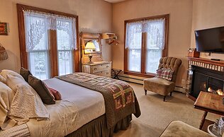 Rockwell Falls Inn and Wine Bar