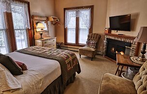 Rockwell Falls Inn and Wine Bar