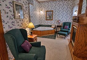 Rockwell Falls Inn and Wine Bar