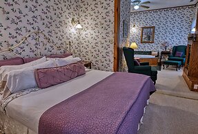 Rockwell Falls Inn and Wine Bar