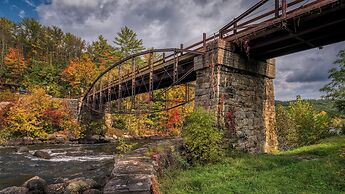 Rockwell Falls Inn and Wine Bar