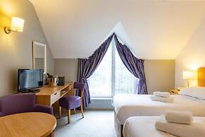 The Caledonian Island Hotel
