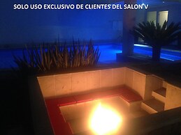 Hotel V