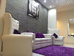 Hotel V