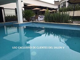Hotel V