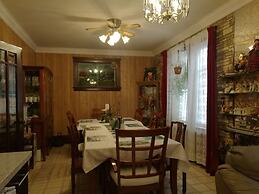 Ambassador B&B Guest Home