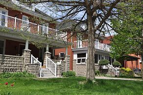 Ambassador B&B Guest Home