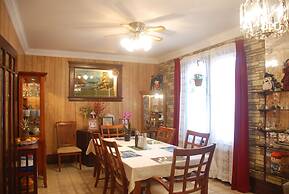 Ambassador B&B Guest Home