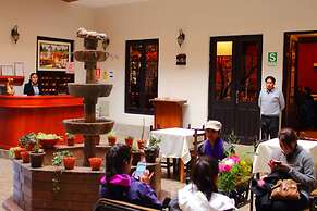 Colonial Plaza Hotel