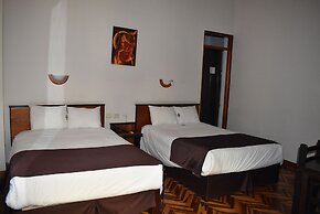 Colonial Plaza Hotel