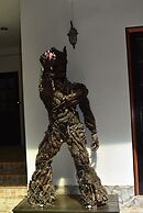 Colonial Plaza Hotel