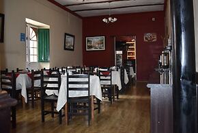 Colonial Plaza Hotel