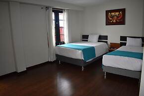 Colonial Plaza Hotel