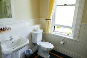 Highland House Boutique Hotel