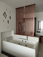 Norn Talay Surin Beach Phuket