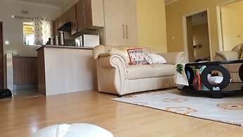 Lolos Exquisite Two Bedroom Apartment