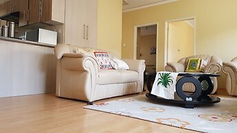 Lolos Exquisite Two Bedroom Apartment