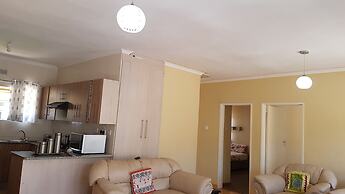 Lolos Exquisite Two Bedroom Apartment