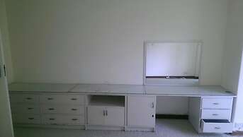 Lolos Elegant Three Bedroom Apartment