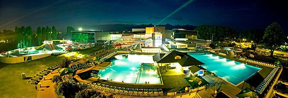 Hotel Aquacity Riverside