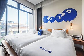 Kokotel Bangkok Surawong