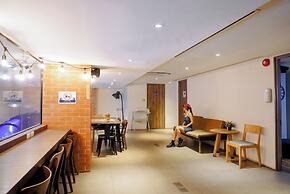 Kokotel Bangkok Surawong