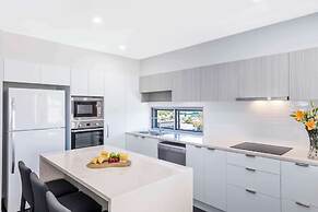 Oaks Brisbane Woolloongabba Suites