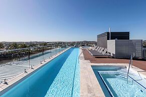 Oaks Brisbane Woolloongabba Suites