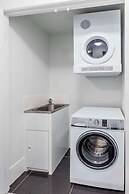 Oaks Brisbane Woolloongabba Suites