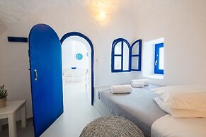 Blu Blanco Cave House by Blu Bianco Vacation Rentals