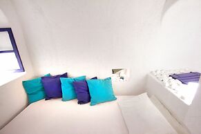 Blu Blanco Cave House by Blu Bianco Vacation Rentals